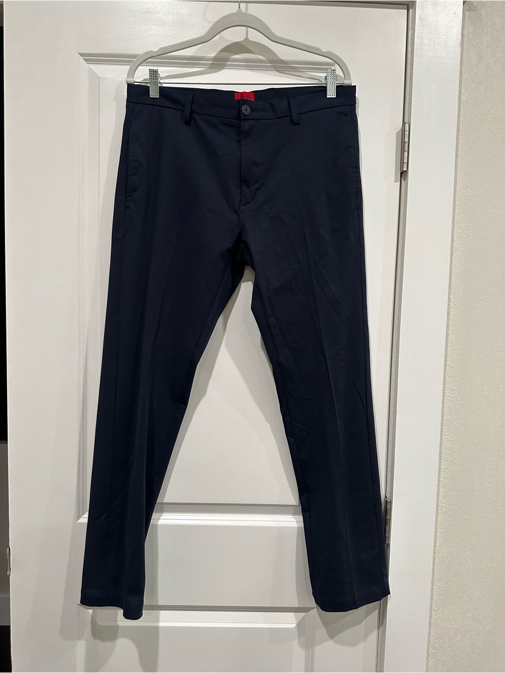 HUGO BOSS Men's Navy Dress Pants - Classic Straight Fit 32x32